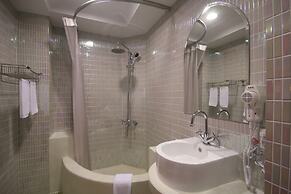Moroccan Holiday Suite