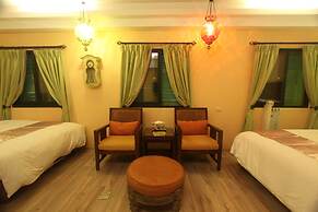 Moroccan Holiday Suite