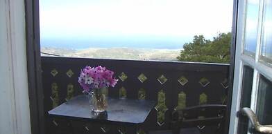 Elafos Hotel