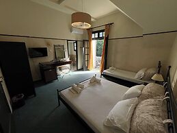 Elafos Hotel