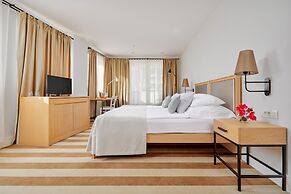 Crowne Plaza Budva by IHG