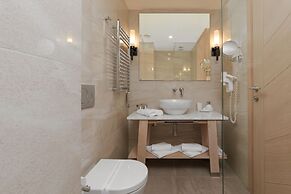 Crowne Plaza Budva by IHG