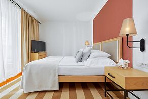 Crowne Plaza Budva by IHG