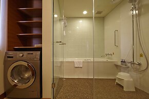 AXIA South Cikarang Service Apartment