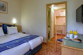Americana Hotel