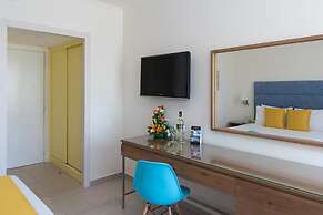 Americana Hotel
