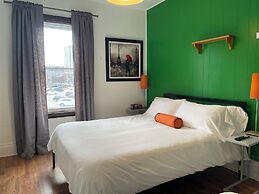 Barefoot Inn
