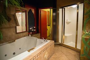 Mariaggi's Theme Suite Hotel & Spa