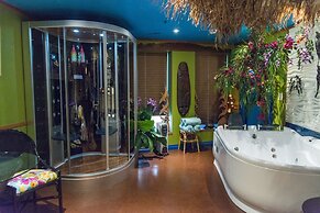 Mariaggi's Theme Suite Hotel & Spa