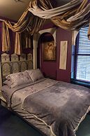Mariaggi's Theme Suite Hotel & Spa