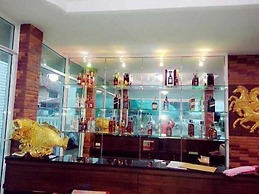 De-complex Apartment