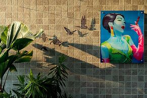 The Aviary Hotel