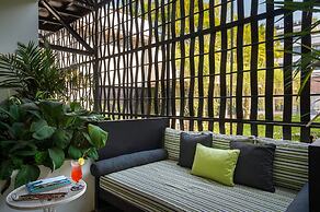 The Aviary Hotel
