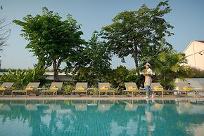 The Aviary Hotel