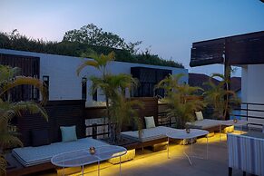 The Aviary Hotel