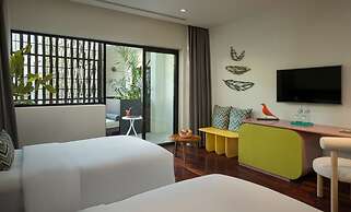 The Aviary Hotel