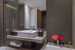 The Aviary Hotel