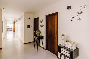 The Aviary Hotel