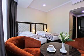 Discovery Hotel