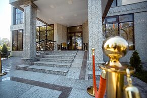 Discovery Hotel
