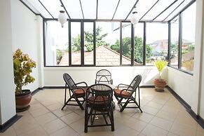 Maxi Hotel Kedonganan
