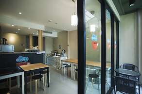 Cloud Nine Lodge