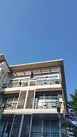 Admire House