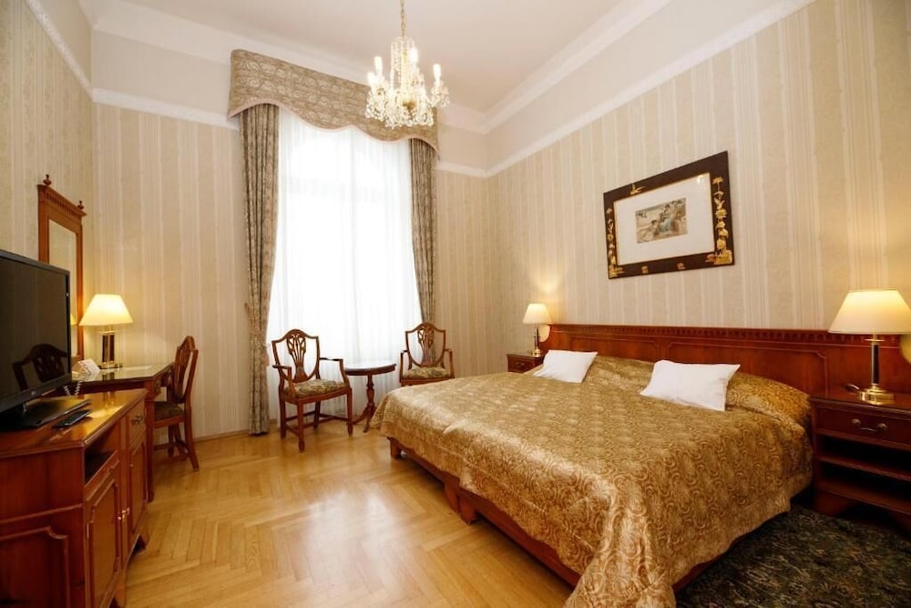 Hotel Bristol Palace