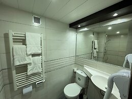 Brit Hotel Saint-Quentin