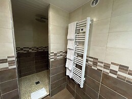 Brit Hotel Saint-Quentin