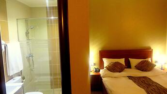 Park Avenue Hotel