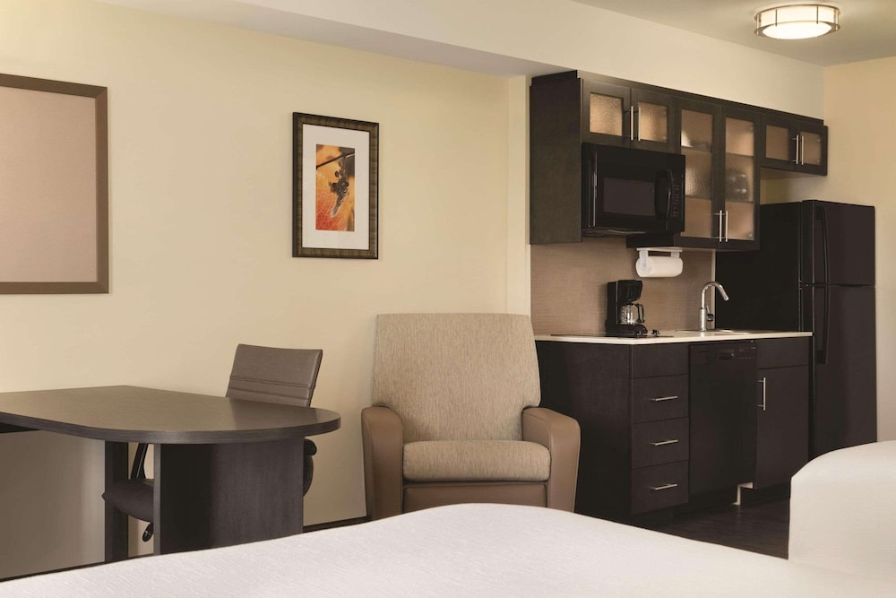 Park Inn by Radisson, Calgary Airport North, AB
