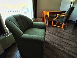 Continental Inn & Suites