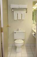 Continental Inn & Suites