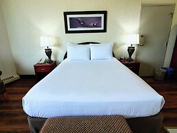Continental Inn & Suites