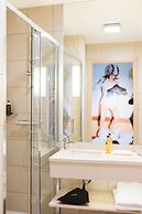 MOXY Munich Airport