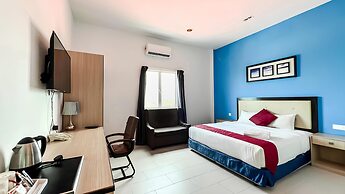 Royal Agate Beach Resort