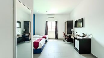 Royal Agate Beach Resort