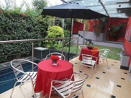 Redsquare Home