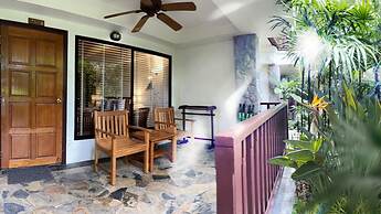 Birds and Bees Resort