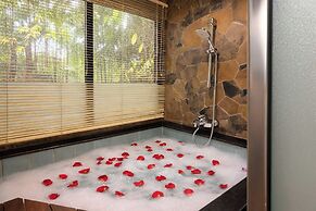 Birds and Bees Resort