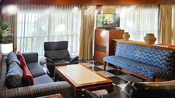 Birds and Bees Resort