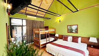Birds and Bees Resort