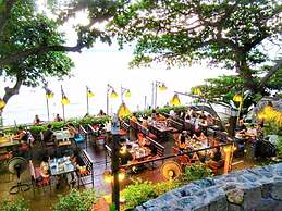 Birds and Bees Resort