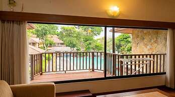 Birds and Bees Resort