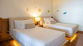 Birds and Bees Resort