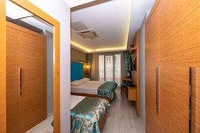 Grand Palace Hotel
