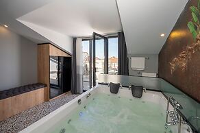 Grand Palace Hotel