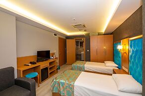 Grand Palace Hotel
