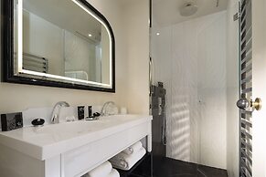 Hotel Le Narcisse Blanc & Spa